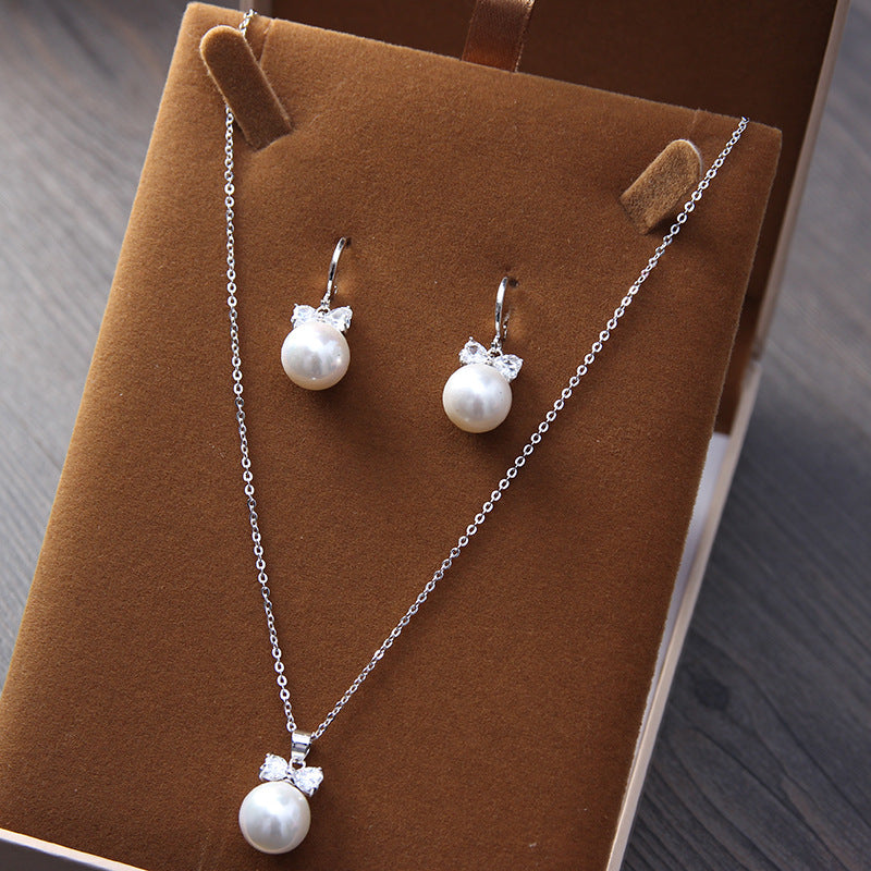 Conjunto de Joias para Noiva: Colar e Brincos Simples de Pérola & Zircônia