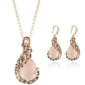 Vintage Water Drop Necklace and Earrings Set with Stones