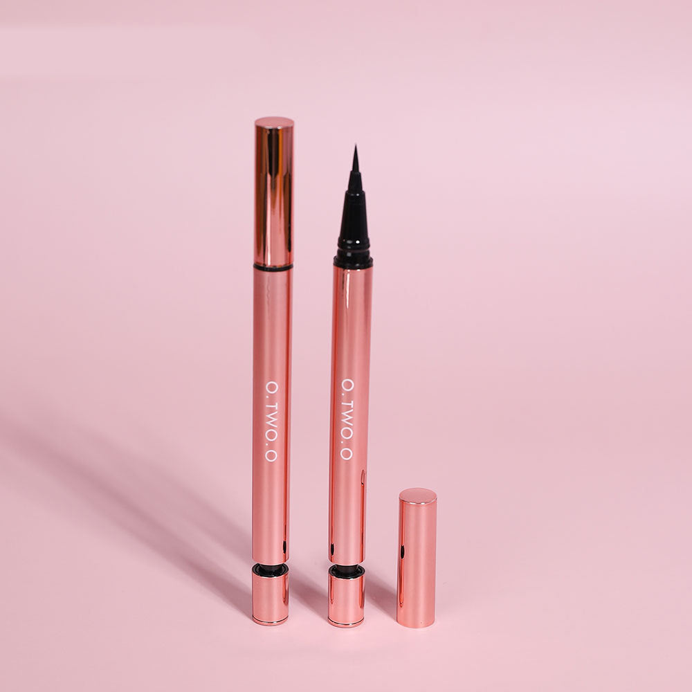 O.TWO.O Waterproof Liquid Eyeliner Pen - Long-Lasting