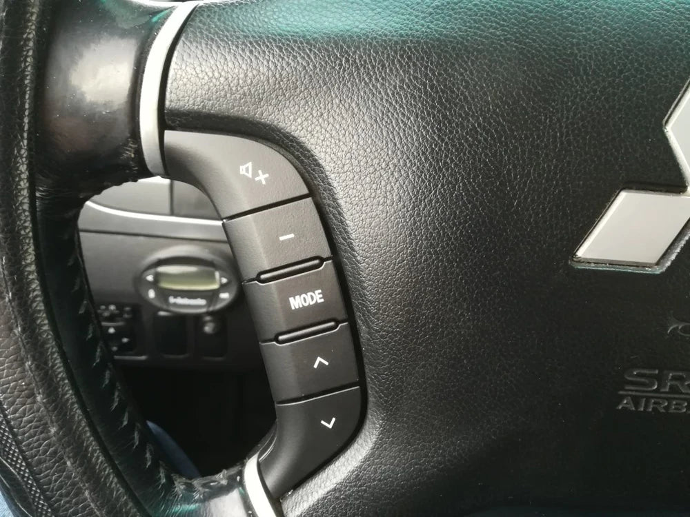Botão de controle de rádio de áudio do interruptor do volante 84250-pjl para mitsubishi pajero 2007-2019