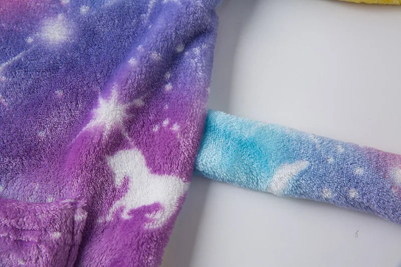 Roupão de banho infantil de dinossauro com capuz, pijama de unicórnio de desenho animado para meninos, roupões de banho de lã para meninas, roupa de dormir para bebês