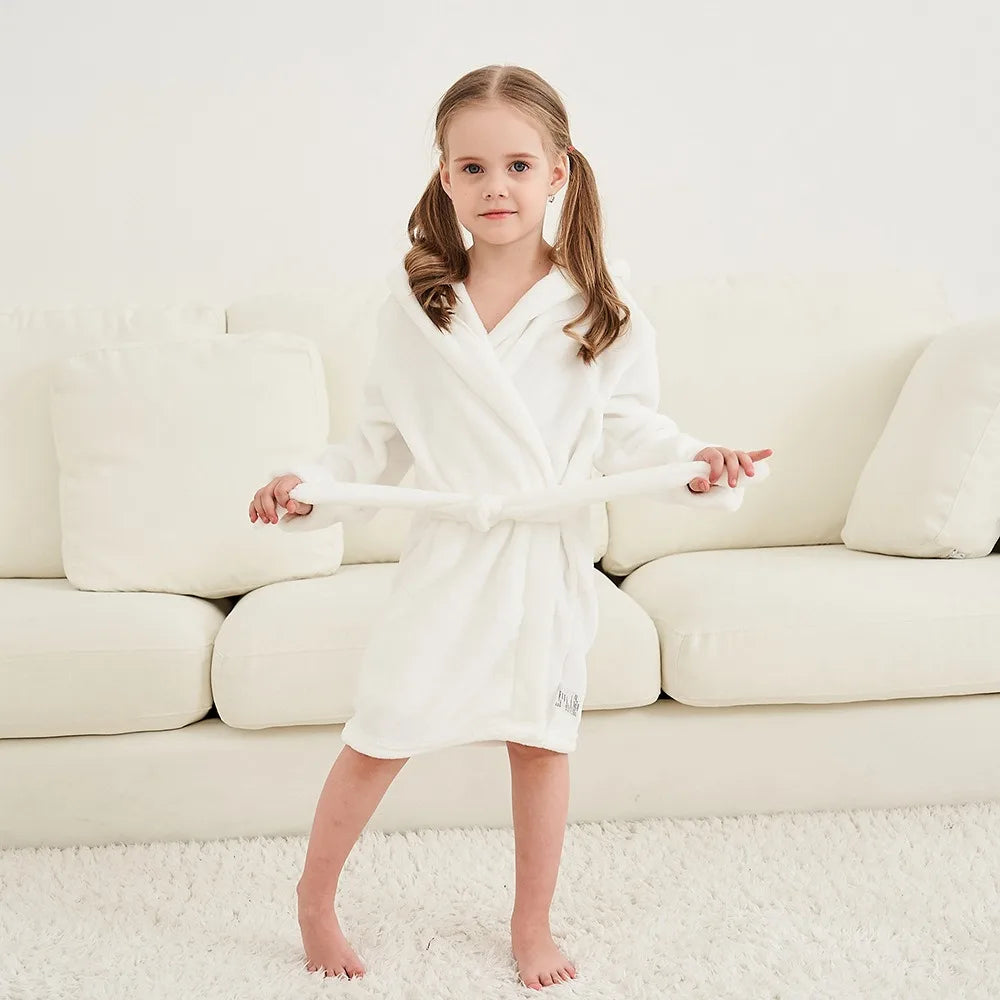 Crianças pijamas macios roupão de flanela de inverno 2025 novo dos desenhos animados bonito pijamas meninos meninas outono roupões com capuz homewear