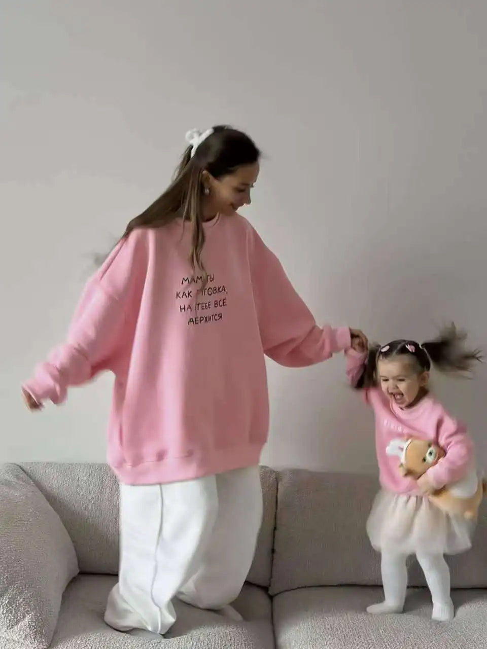 Russo simples carta impressão o pescoço oversize moletom feminino rosa fino primavera 2025 hoodies feminino estilo russo solto casual topo