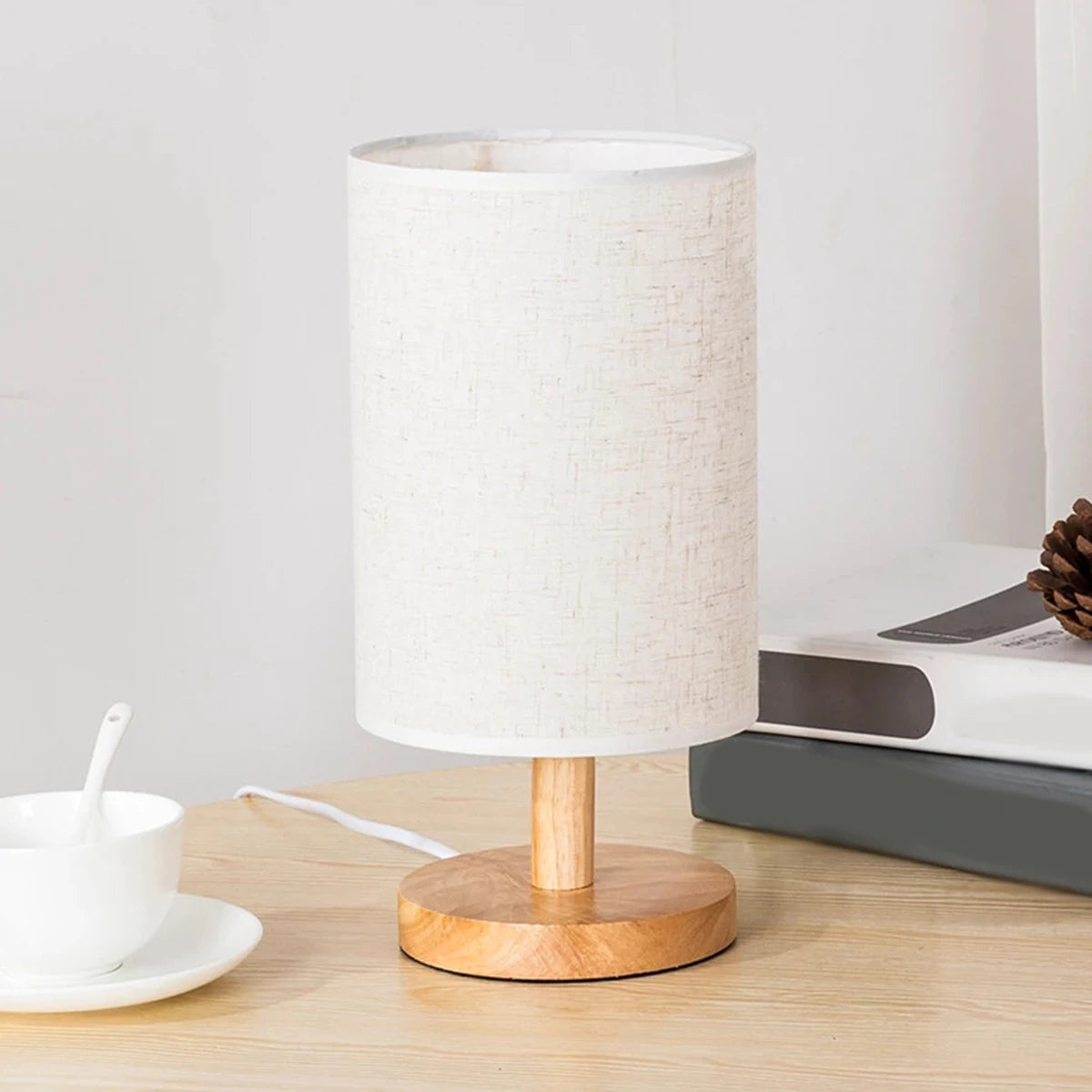 Candeeiro de mesa de linho LED Candeeiro de noite de linho com luz branca quente Candeeiro de cabeceira de linho alimentado por USB de madeira ao lado da lâmpada