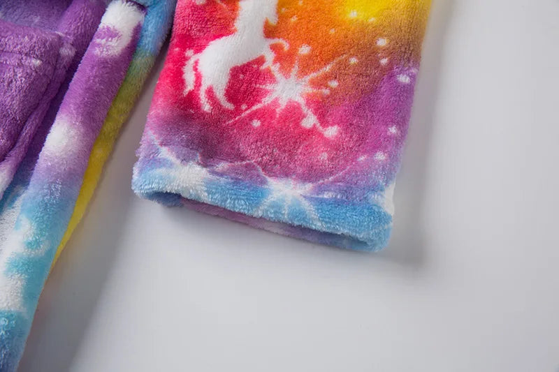 Crianças pijamas macios roupão de flanela de inverno 2025 novo dos desenhos animados bonito pijamas meninos meninas outono roupões com capuz homewear