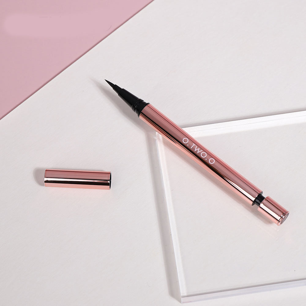 O.TWO.O Waterproof Liquid Eyeliner Pen - Long-Lasting